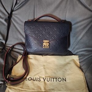 OFFERS WELCOME! Louis Vuitton Pochette Métis